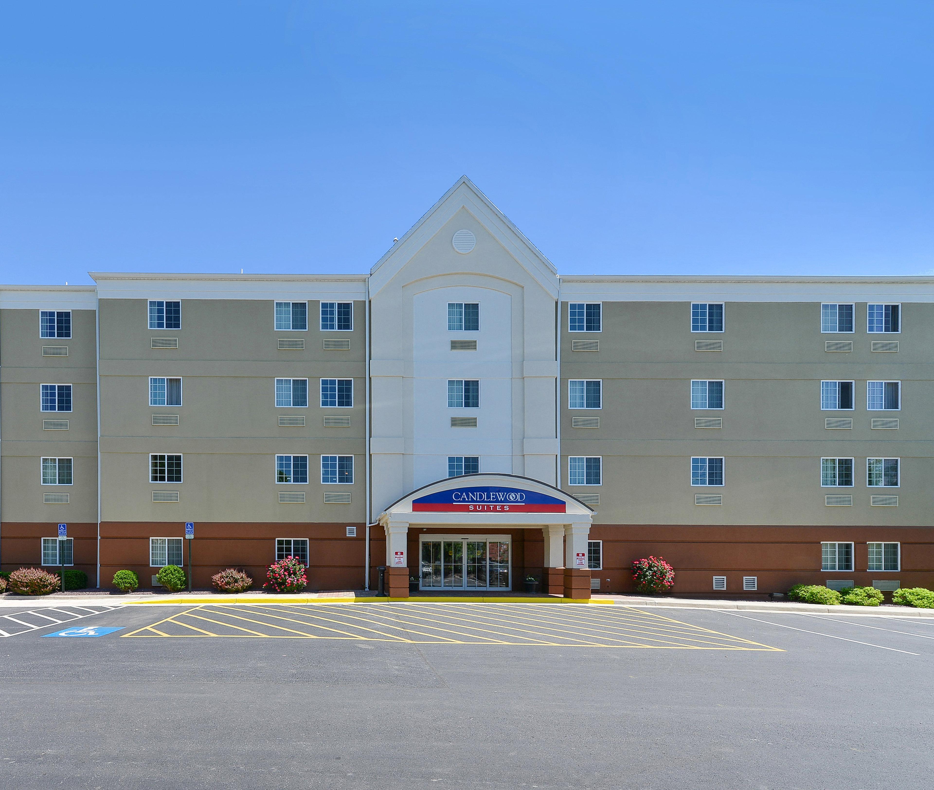 Candlewood Suites Winchester By Ihg Eksteriør bilde