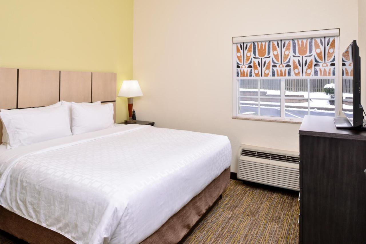 Candlewood Suites Winchester By Ihg Eksteriør bilde