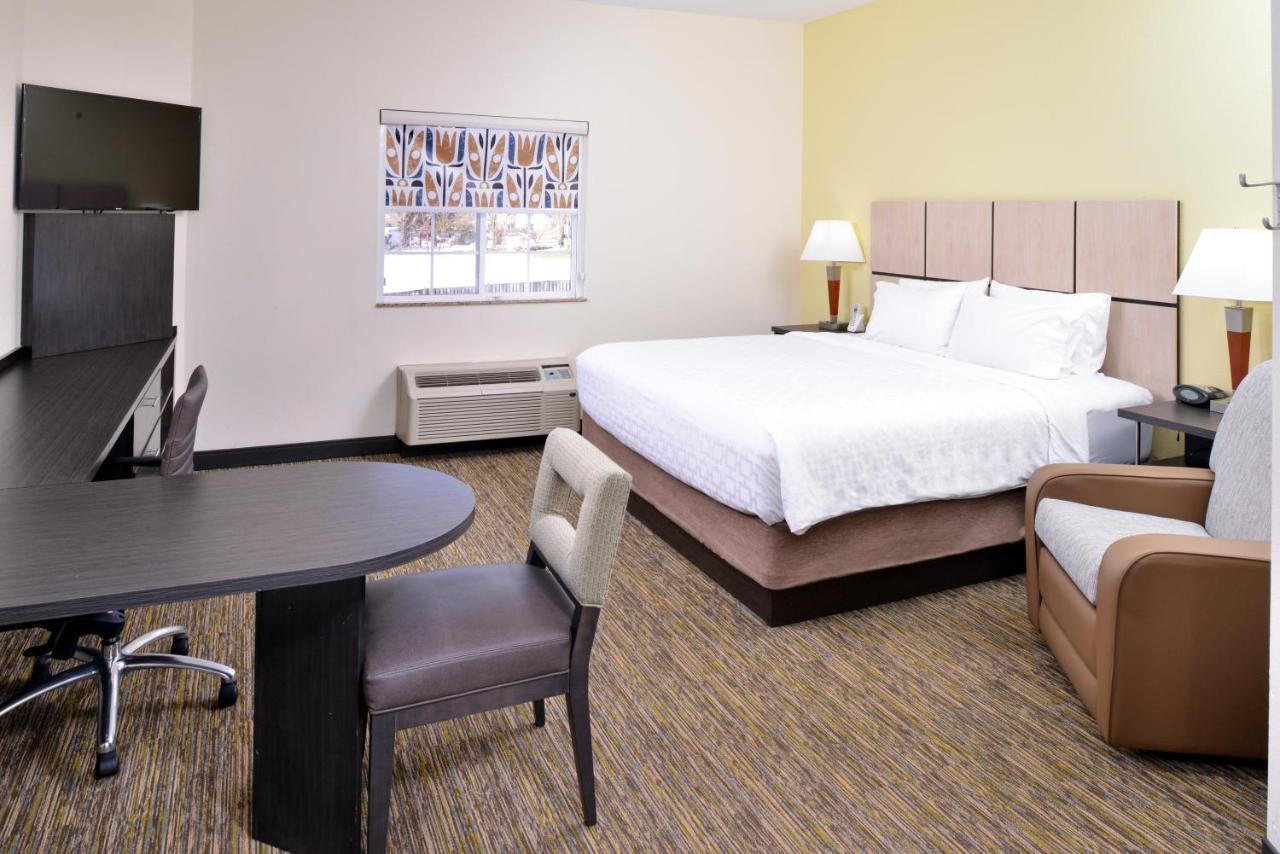 Candlewood Suites Winchester By Ihg Eksteriør bilde