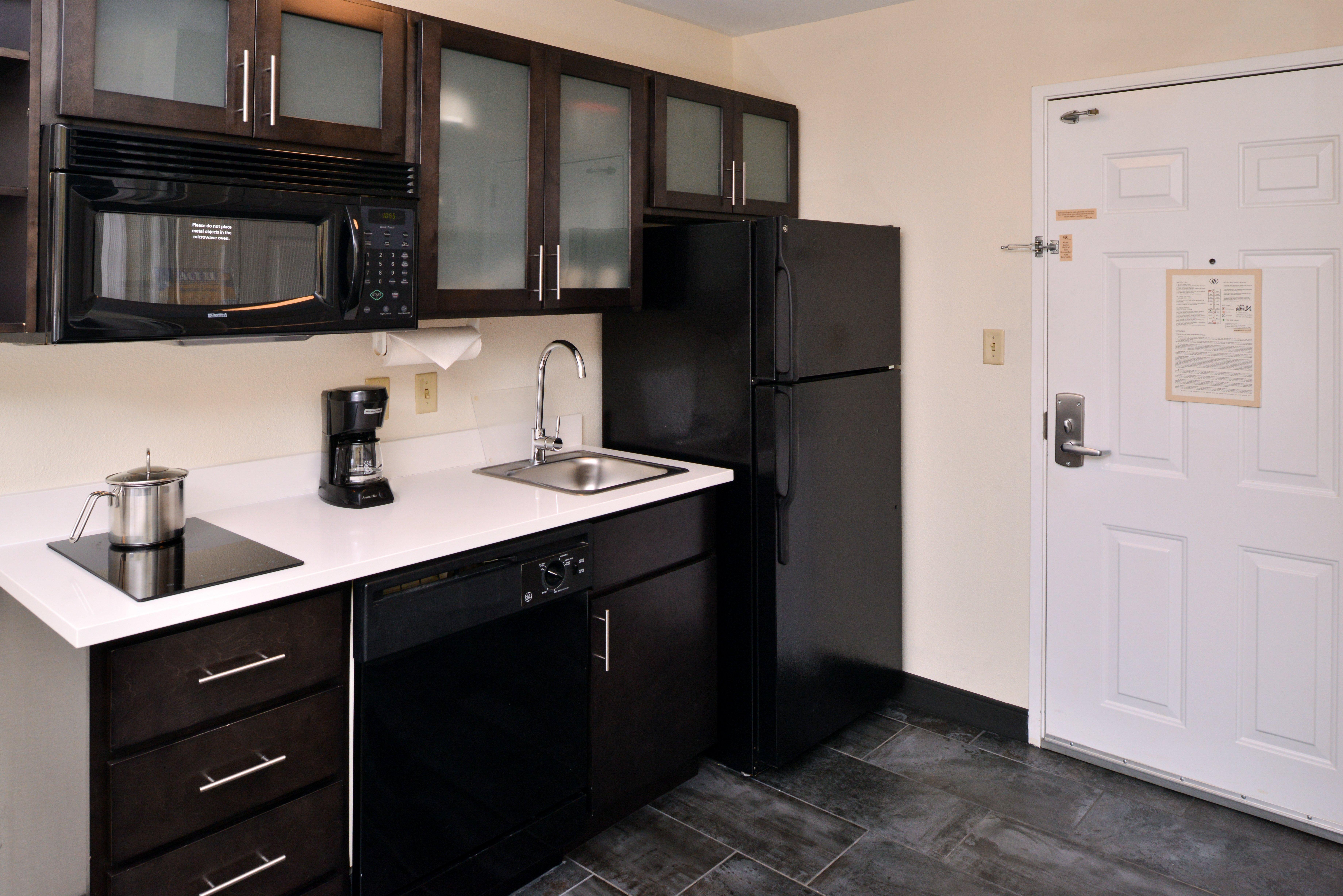 Candlewood Suites Winchester By Ihg Eksteriør bilde