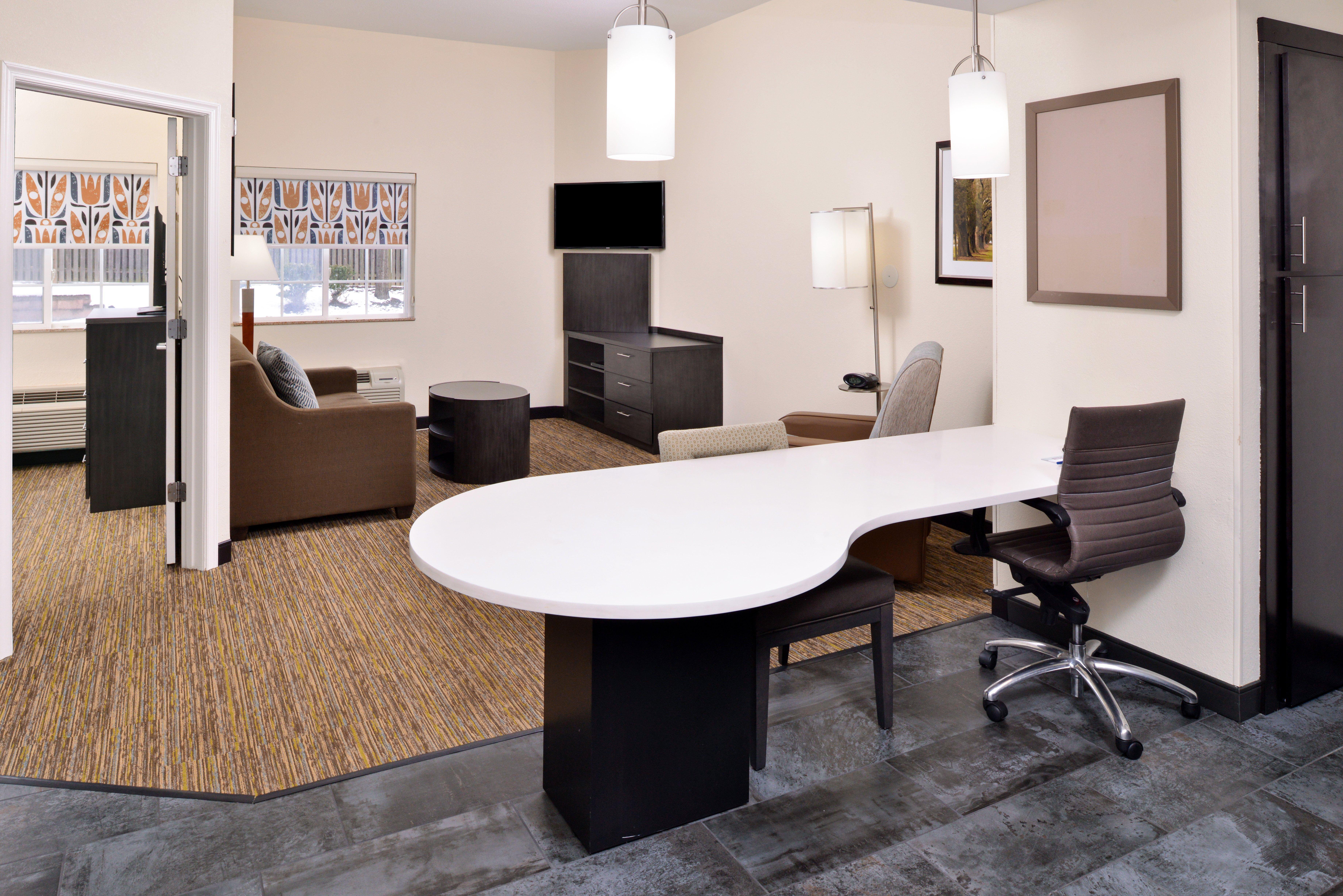 Candlewood Suites Winchester By Ihg Eksteriør bilde
