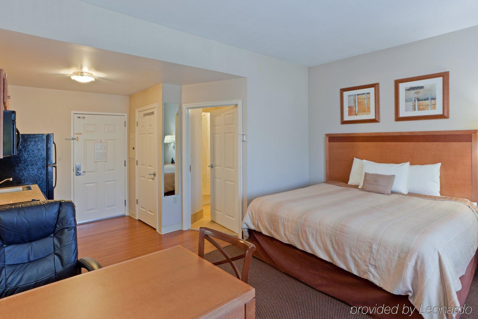 Candlewood Suites Winchester By Ihg Eksteriør bilde
