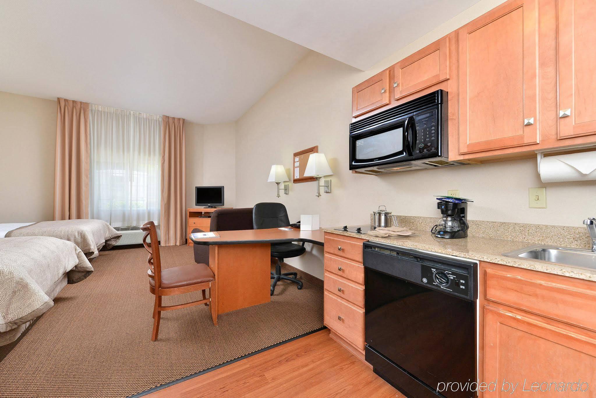 Candlewood Suites Winchester By Ihg Eksteriør bilde
